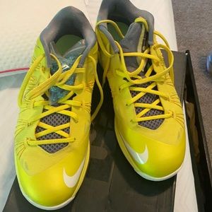 Yellow low top Lebron’s